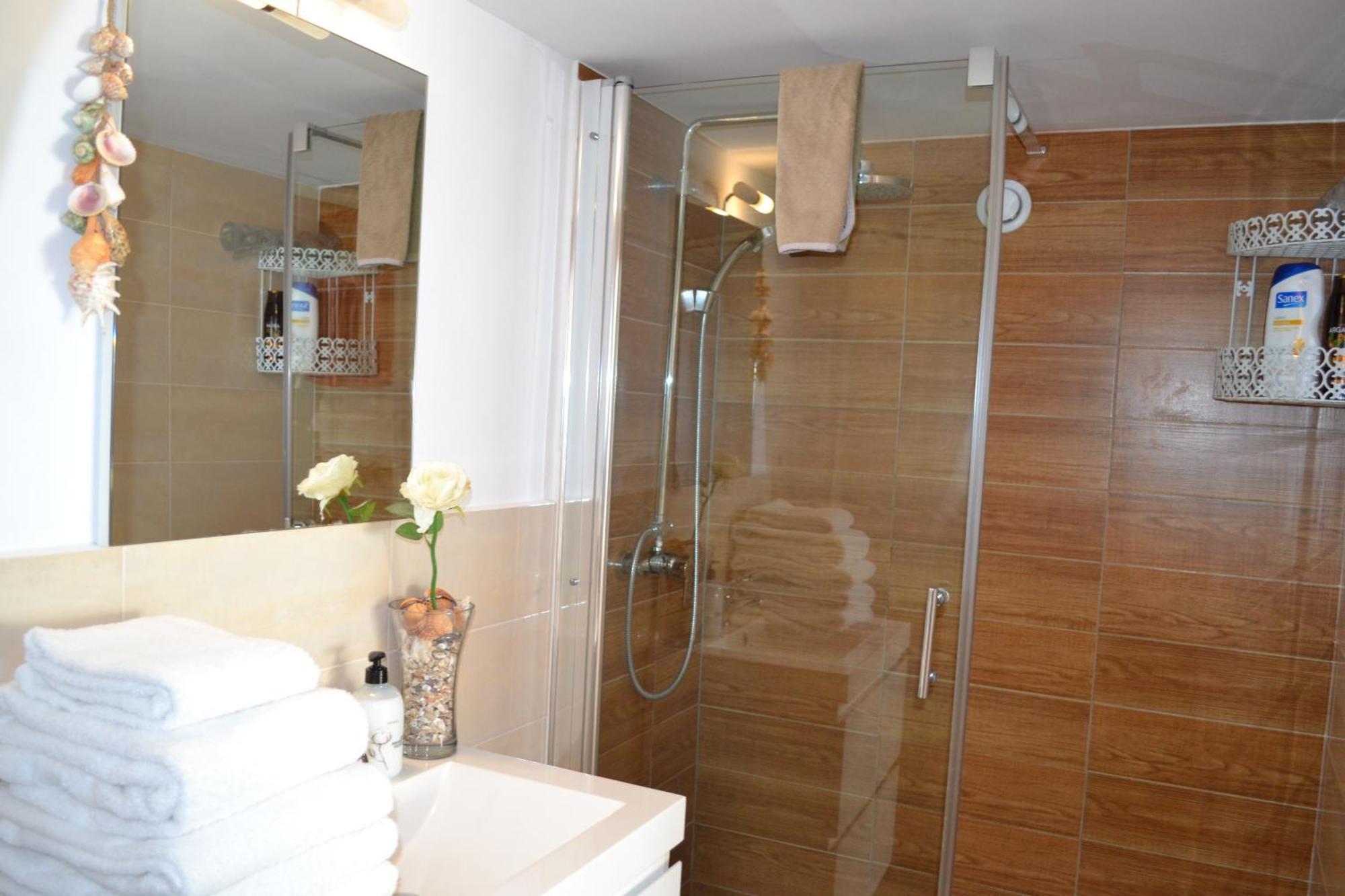 Les Hirondelles 2Km De La Plage-Jardin-Wifi-Parking-Draps Et Serviettes Hendaye Buitenkant foto